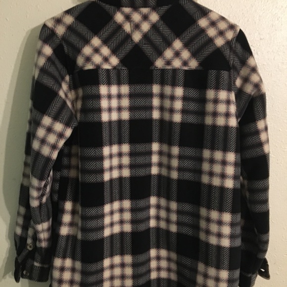 Woman’s flannel jacket by Soho Threads, Size petite small - Picture 5 of 7